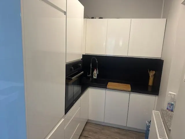 Silence Parterowy Z Tarasem D9 アパート *