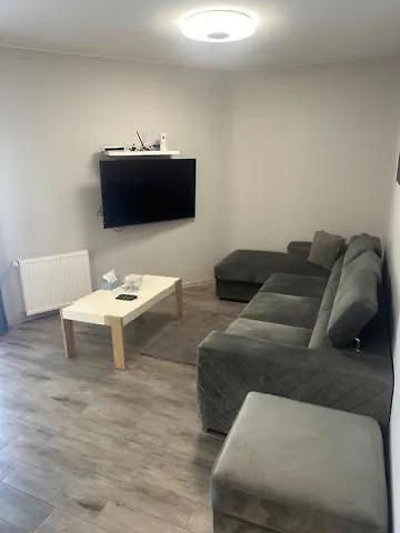 Silence Parterowy Z Tarasem D9 アパート ポビエロボ